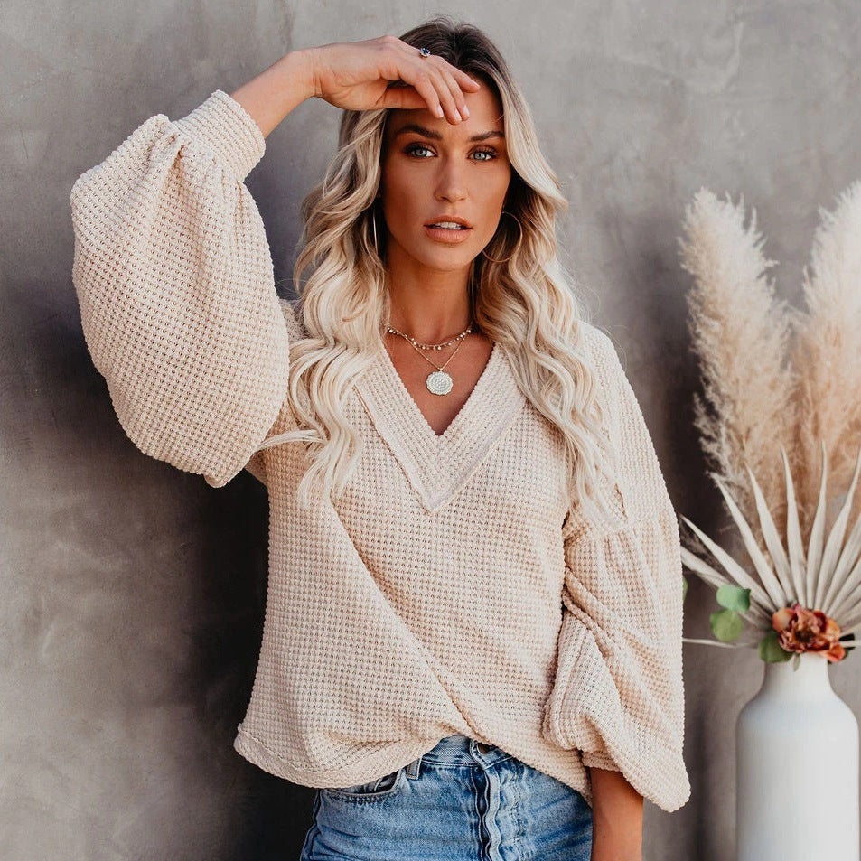 Modern Oversized Knit Blouse for Seasonal Layering