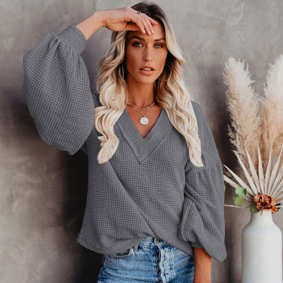 Modern Oversized Knit Blouse for Seasonal Layering