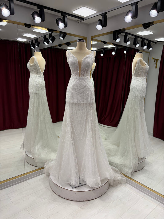 Boventi Ethereal Dream Lace Gown #1099