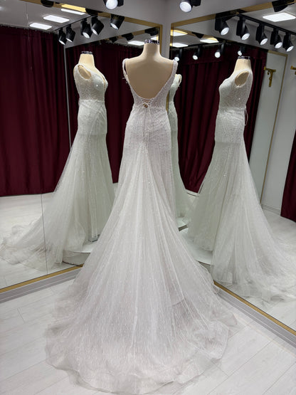 Boventi Ethereal Dream Lace Gown #1099