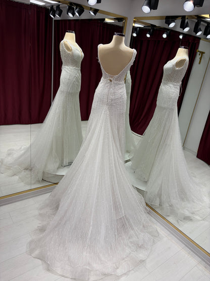 Boventi Ethereal Dream Lace Gown #1099
