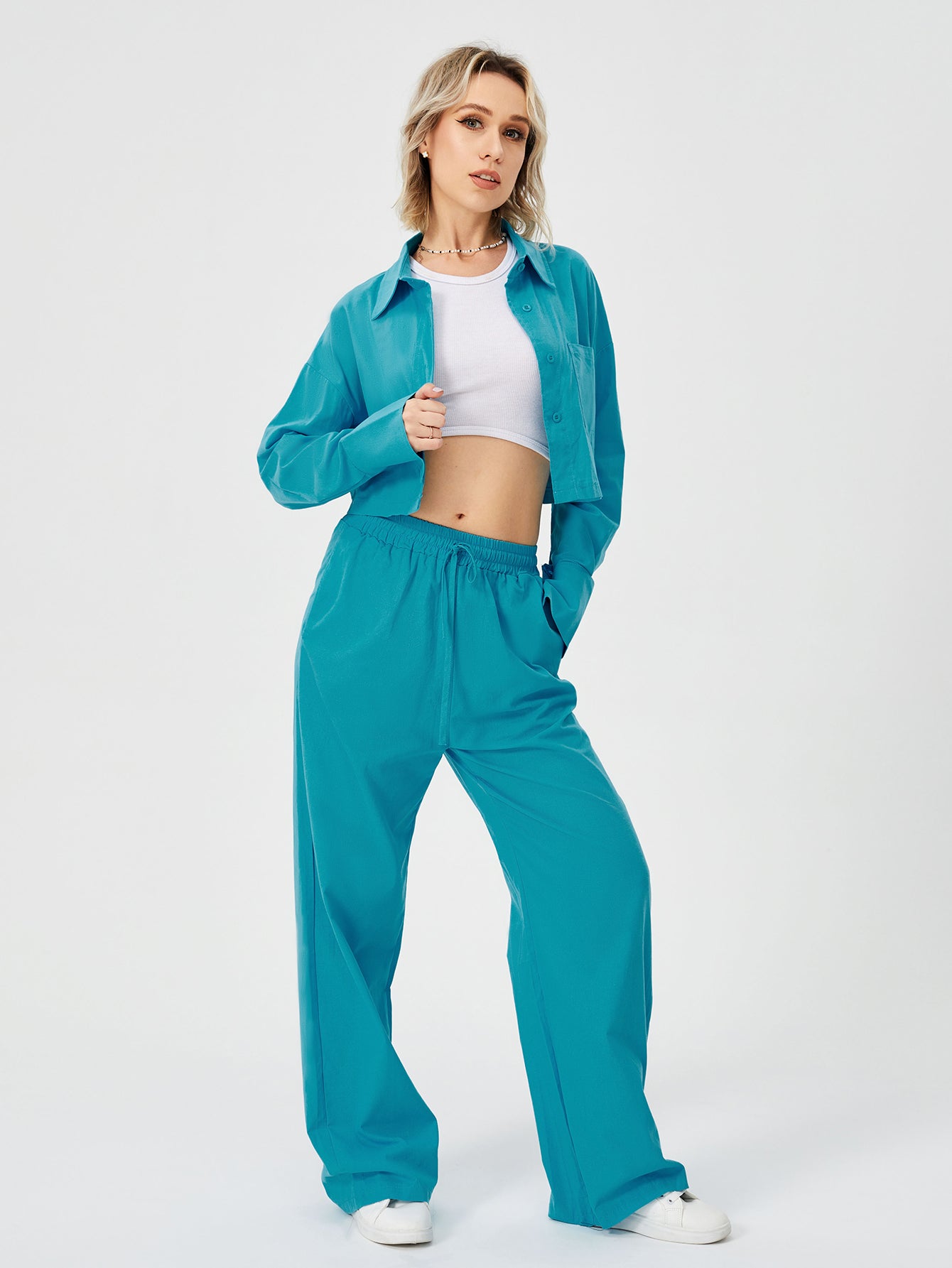 Utility-Zen Relaxed Suit with Architectural Crop-Frame & Fluid Draping