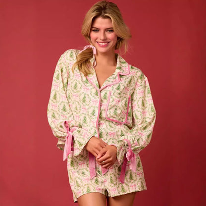 Solstice-Morning Pajama-Suit in "Holiday-Icon" Print with Precision Lapels